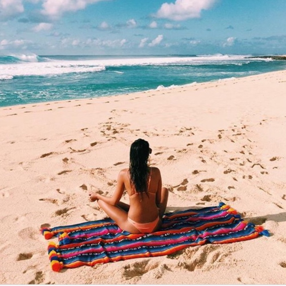 Pom-pom Throw - Guatemalan